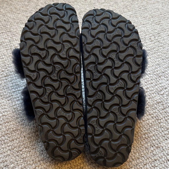 BIRKENSTOCK Arizona Big Buckle Shearling Sandals SZ 38 - Picture 5 of 6